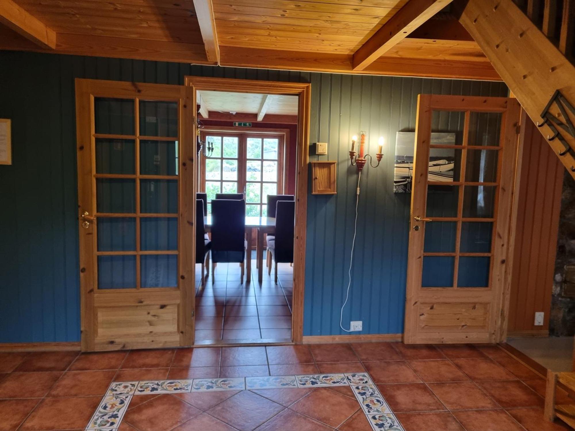 Hausvikstranda Lyngdal Szoba fotó